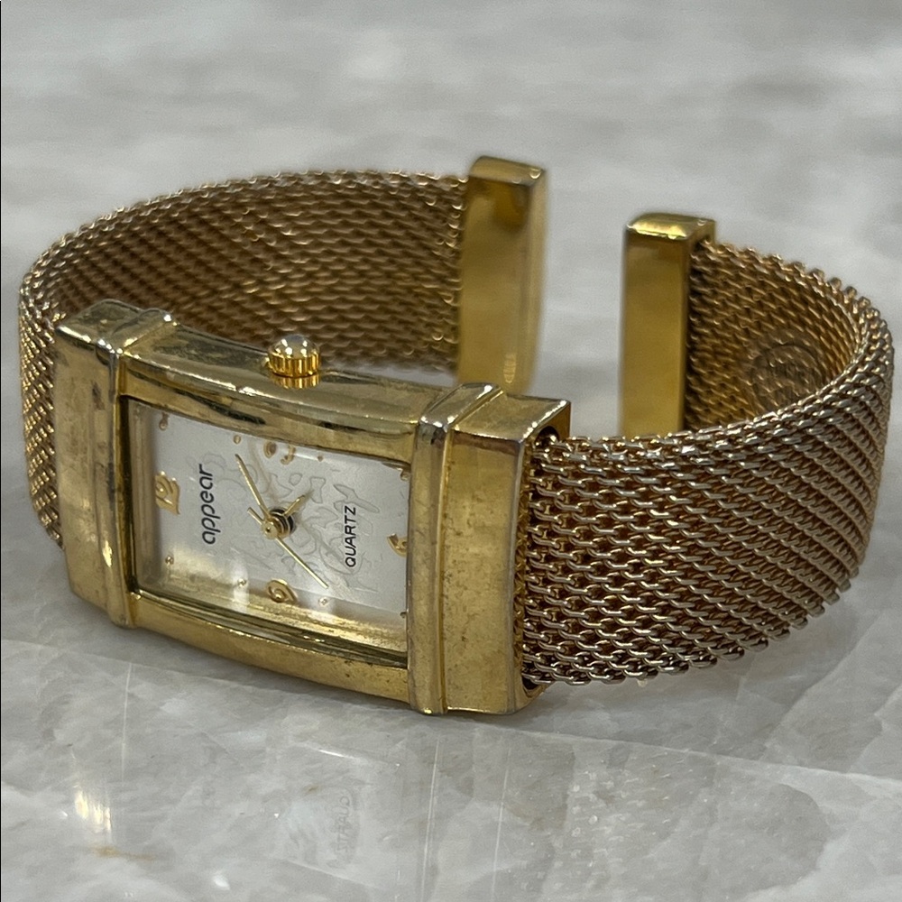 Appear Wristwatch Gold Tone Cuff Band Rectangular Gold Tone Face